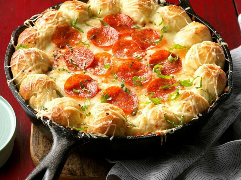 Cheesy Skillet Pizza Dip - Baton Rouge Parents